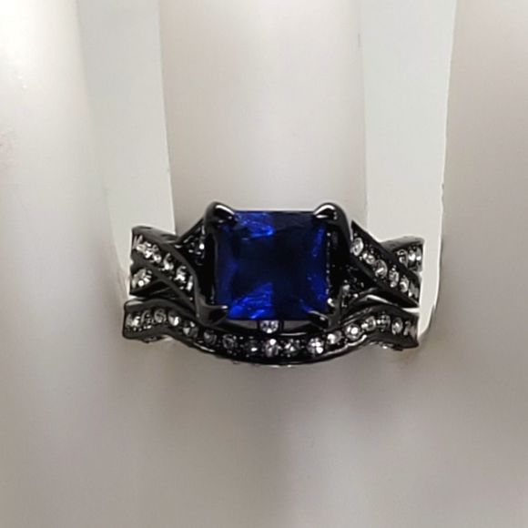 Goth Bridal Set Square Sapphire Round Diamond Simulants Black Gunmetal 2 ring - Picture 4 of 4
